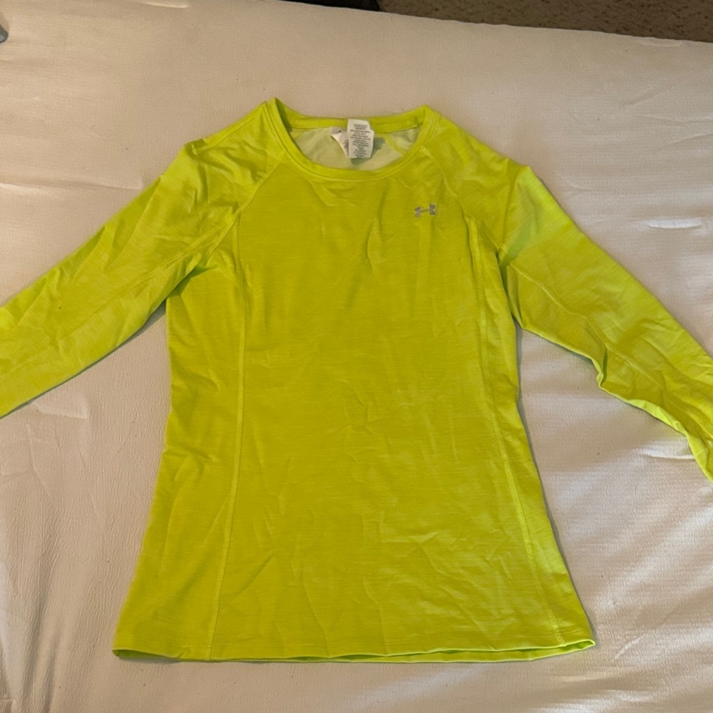 Under Armour Women's Bright Green Long Sleeve Cold Gear thermal top. Size medium
